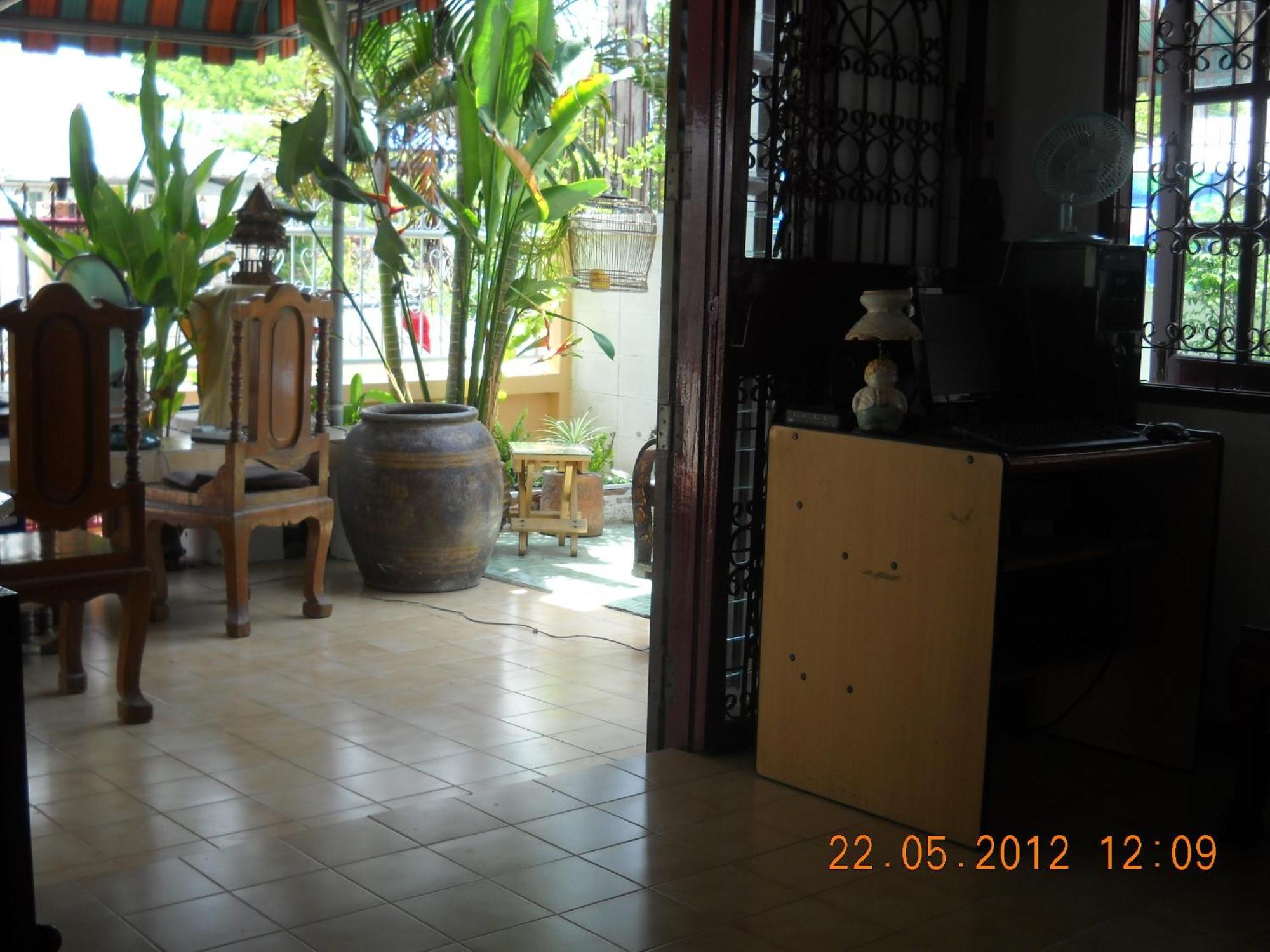 Srikrung Guesthouse Phra Nakhon Si Ayutthaya Exterior photo