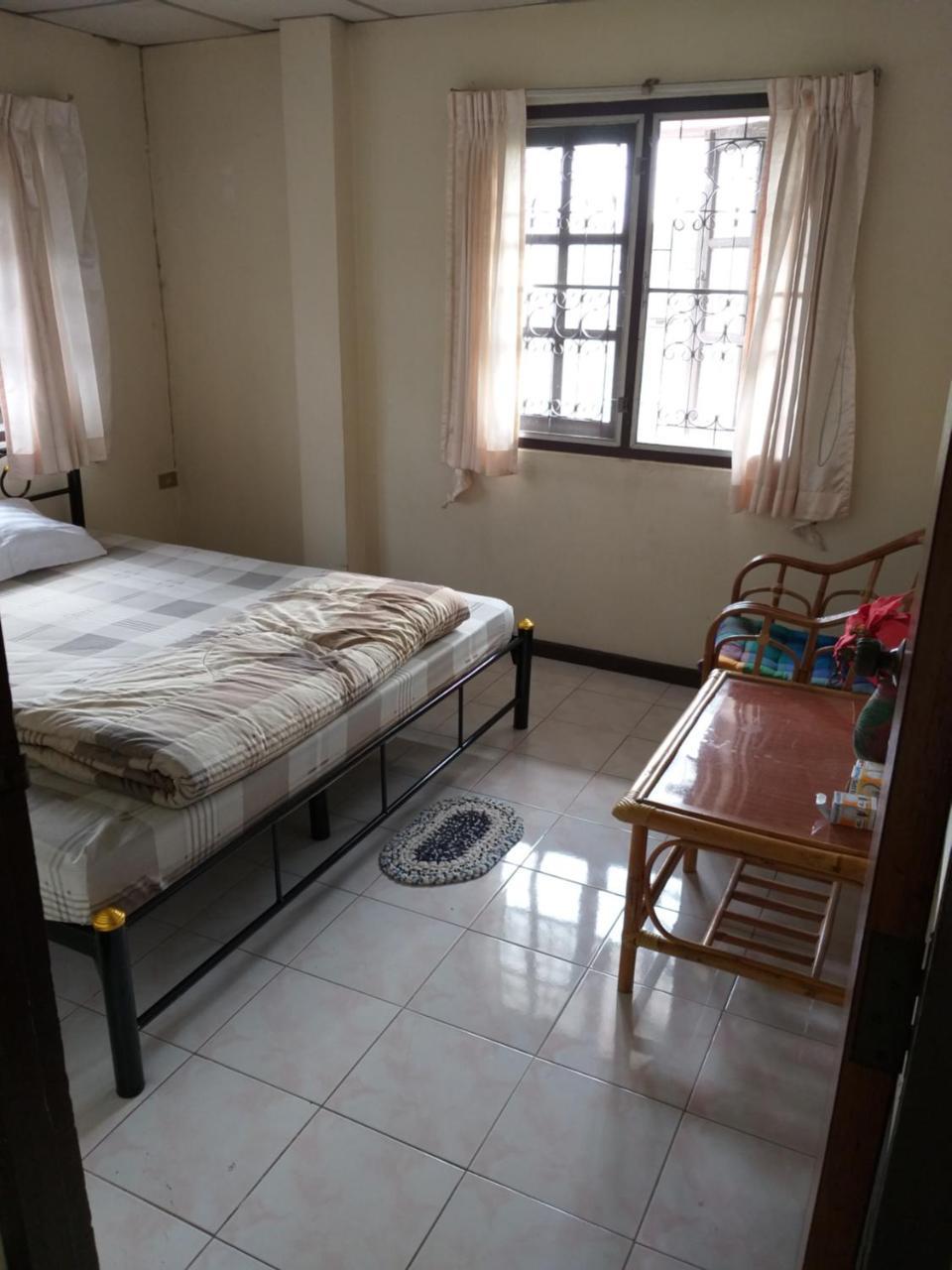 Srikrung Guesthouse Phra Nakhon Si Ayutthaya Exterior photo