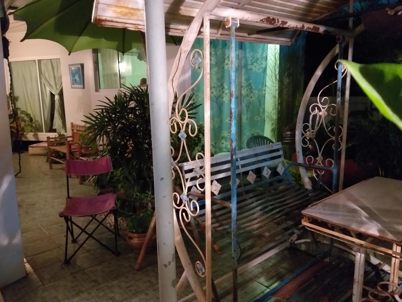 Srikrung Guesthouse Phra Nakhon Si Ayutthaya Exterior photo